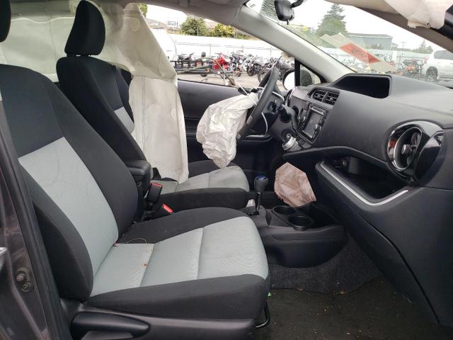 Photo 5 from auction – 2016 TOYOTA PRIUS C with VIN JTDKDTB30G1128040