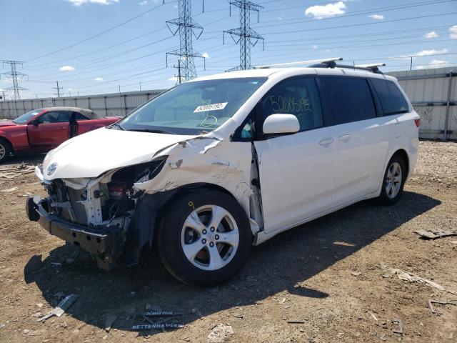 Photo 2 from auction – 2015 TOYOTA SIENNA LE with VIN 5TDKK3DC3FS611462