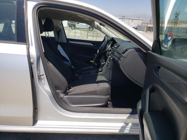 Photo 5 from auction – 2014 VOLKSWAGEN PASSAT S with VIN 1VWAP7A39EC013821