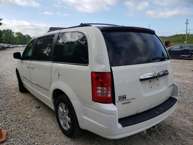 Photo 3 from auction – 2010 CHRYSLER TOWN & COU with VIN 2A4RR5D1XAR386909