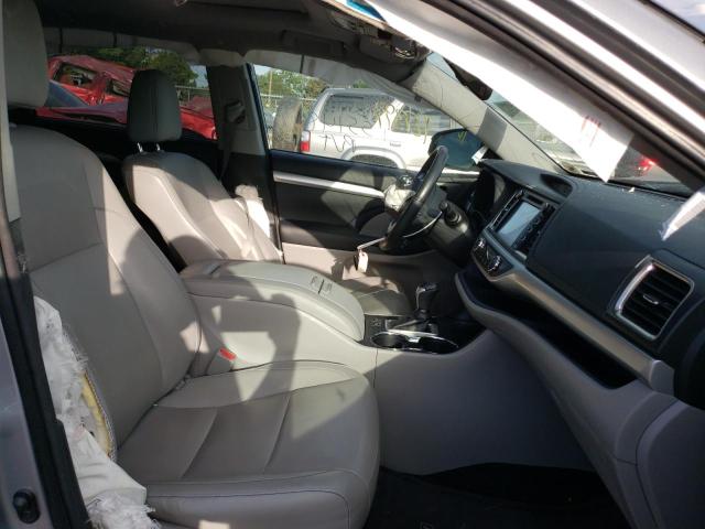 Photo 5 from auction – 2015 TOYOTA HIGHLANDER with VIN 5TDJKRFH7FS146286