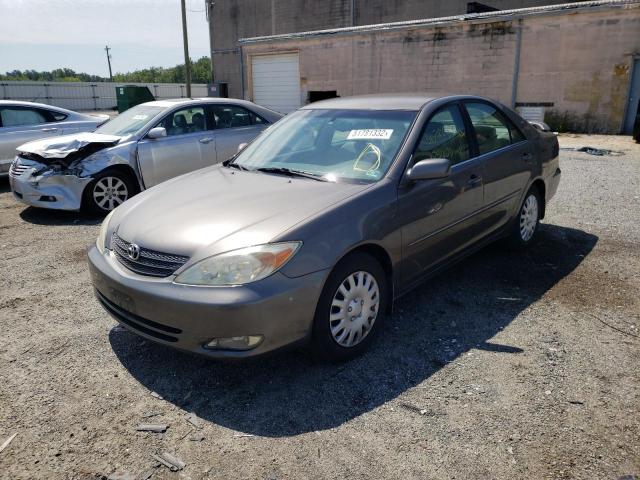 Photo 2 from auction – 2004 TOYOTA CAMRY LE with VIN 4T1BE30K44U881583