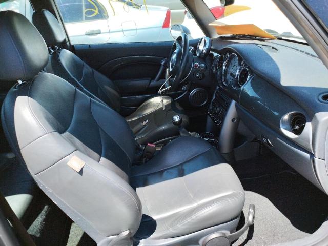 Photo 5 from auction – 2005 MINI COOPER S with VIN WMWRE33405TD90757