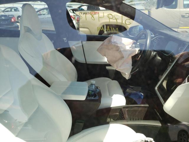 Photo 5 from auction – 2017 TESLA MODEL S with VIN 5YJSA1E28HF199544