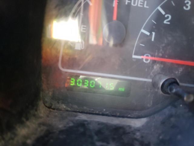 Photo 8 from auction – 2002 FORD WINDSTAR L with VIN 2FMZA51492BB21500