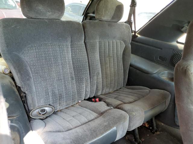 Photo 6 from auction – 2002 CHEVROLET BLAZER with VIN 1GNCS18W92K212965