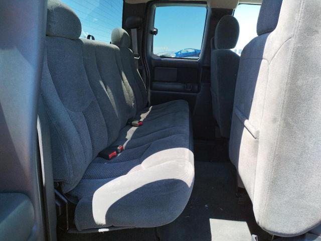Photo 6 from auction – 2003 CHEVROLET SILVERADO with VIN 1GCHC29U63E290442