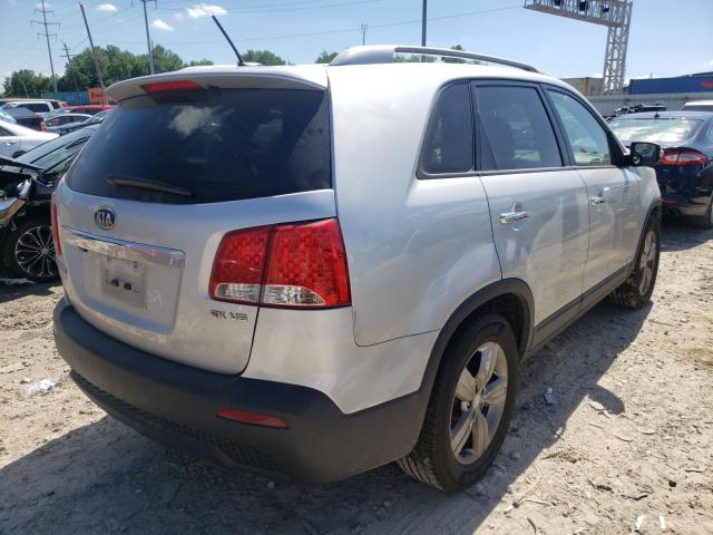 Photo 4 from auction – 2013 KIA SORENTO EX with VIN 5XYKUDA25DG355010