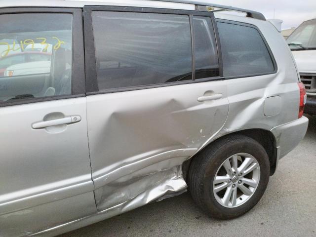 Photo 9 from auction – 2006 TOYOTA HIGHLANDER with VIN JTEDW21A260014800