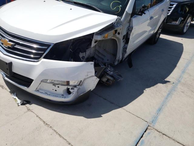 Photo 9 from auction – 2017 CHEVROLET TRAVERSE L with VIN 1GNKVGKD3HJ292467