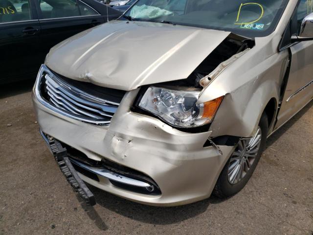 Photo 9 from auction – 2014 CHRYSLER TOWN & COU with VIN 2C4RC1CG5ER116174