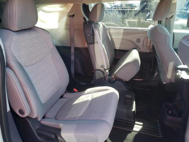 Photo 6 from auction – 2022 TOYOTA SIENNA LE with VIN 5TDKRKEC0NS100858
