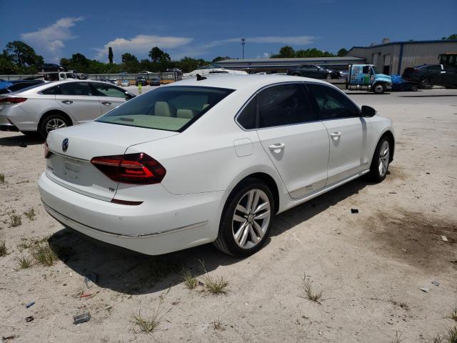 Photo 4 from auction – 2017 VOLKSWAGEN PASSAT SEL with VIN 1VWCT7A36HC080157