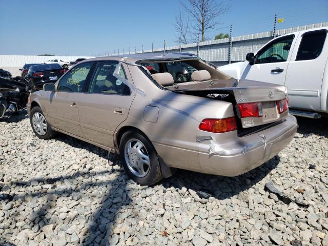 Photo 3 from auction – 2000 TOYOTA CAMRY CE with VIN 4T1BG22K8YU758439