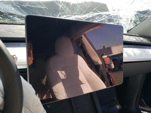 Photo 8 from auction – 2022 TESLA MODEL Y with VIN 7SAYGDEE0NF426048