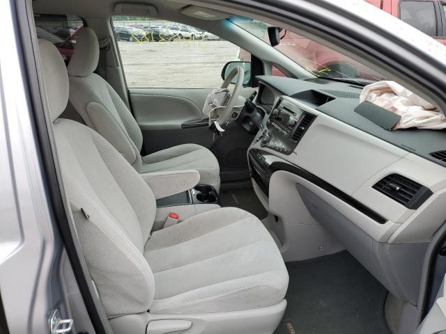 Photo 5 from auction – 2013 TOYOTA SIENNA LE with VIN 5TDKK3DC8DS374674
