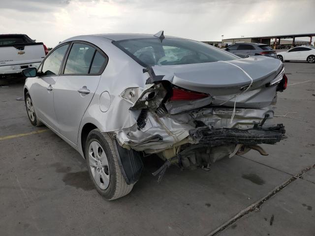Photo 3 from auction – 2017 KIA FORTE LX with VIN 3KPFL4A77HE046965