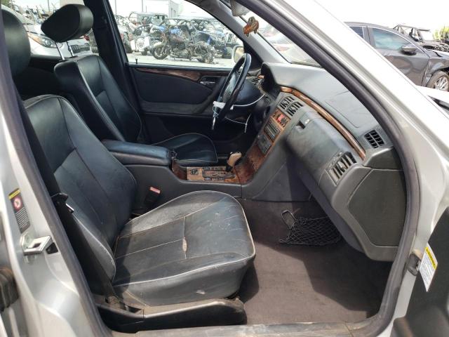 Photo 5 from auction – 2000 MERCEDES-BENZ E 430 with VIN WDBJF70J1YB092495