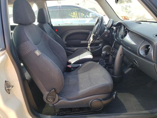 Photo 5 from auction – 2004 MINI COOPER with VIN WMWRC33464TJ63252