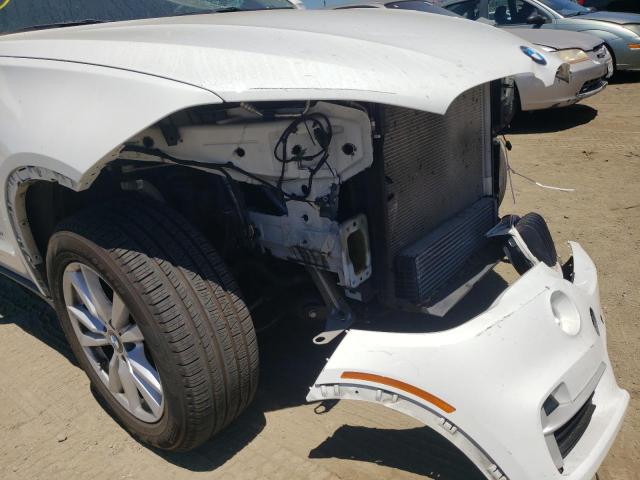 Photo 9 from auction – 2015 BMW X5 XDRIVE3 with VIN 5UXKR0C55F0P06569