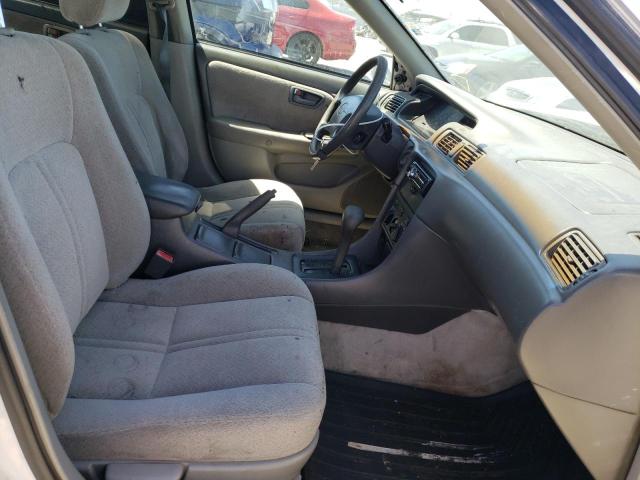Photo 5 from auction – 2001 TOYOTA CAMRY CE with VIN 4T1BG22K11U858081