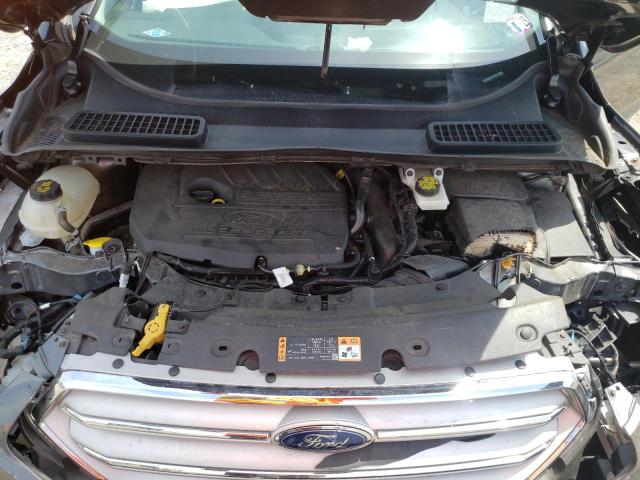 Photo 7 from auction – 2018 FORD ESCAPE SE with VIN 1FMCU9GD3JUA77644