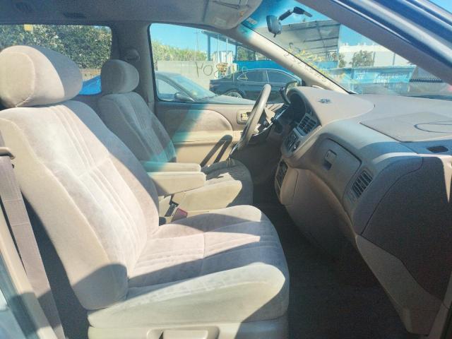 Photo 5 from auction – 2001 TOYOTA SIENNA LE with VIN 4T3ZF13C11U392002