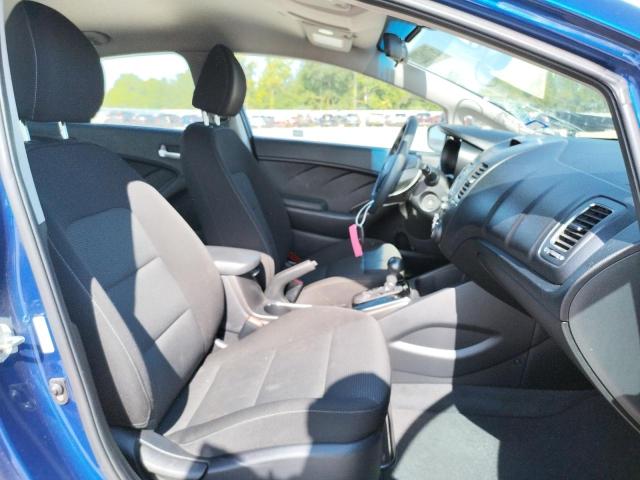 Photo 5 from auction – 2017 KIA FORTE LX with VIN 3KPFK4A75HE156450