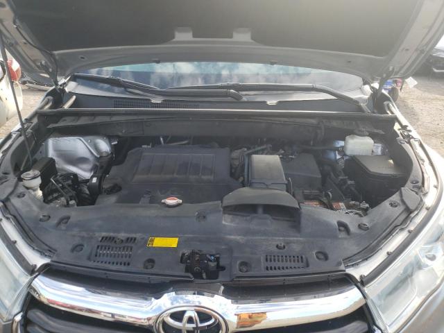 Photo 7 from auction – 2016 TOYOTA HIGHLANDER with VIN 5TDBKRFH8GS355493
