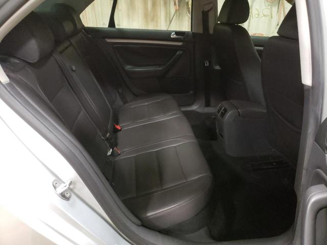 Photo 6 from auction – 2007 VOLKSWAGEN JETTA WOLF with VIN 3VWEF71K87M184542