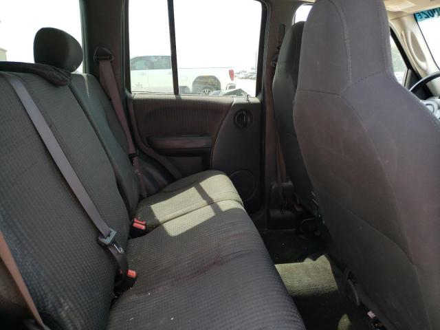 Photo 6 from auction – 2002 JEEP LIBERTY SP with VIN 1J4GK48KX2W307059