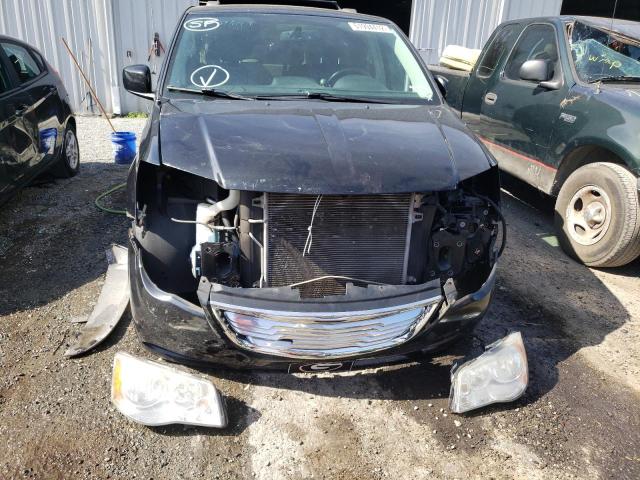 Photo 9 from auction – 2014 CHRYSLER TOWN & COU with VIN 2C4RC1BG1ER149089