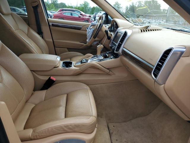 Photo 5 from auction – 2013 PORSCHE CAYENNE S with VIN WP1AE2A2XDLA15836