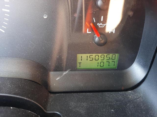 Photo 8 from auction – 2005 FORD F150 with VIN 1FTRX12W75NB10502