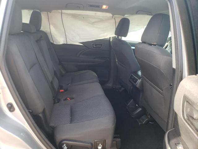 Photo 6 from auction – 2016 TOYOTA HIGHLANDER with VIN 5TDBKRFH8GS355493
