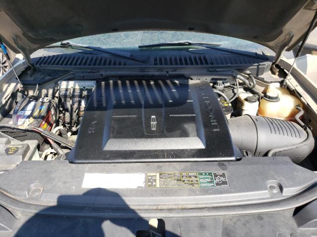 Photo 7 from auction – 2005 LINCOLN NAVIGATOR with VIN 5LMFU27535LJ01852
