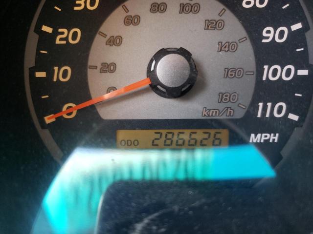Photo 8 from auction – 2003 TOYOTA 4RUNNER SR with VIN JTEBT14R230005540
