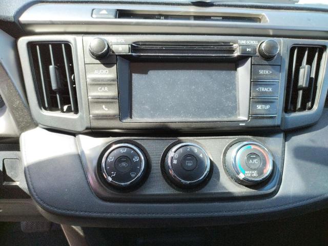 Photo 9 from auction – 2015 TOYOTA RAV4 LE with VIN JTMZFREV0FJ040953