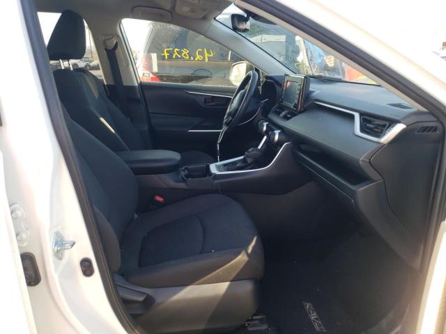 Photo 5 from auction – 2020 TOYOTA RAV4 LE with VIN JTMH1RFV9LD052750