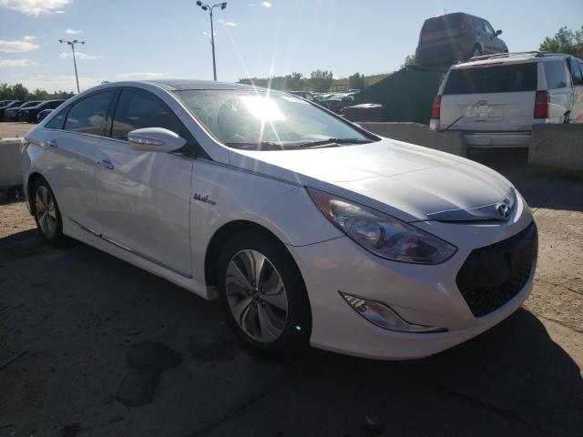 HYUNDAI SONATA HYB 2013 with VIN KMHEC4A46DA082706 - Photo from auction