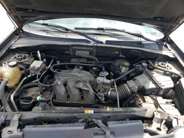Photo 7 from auction – 2004 FORD ESCAPE XLT with VIN 1FMYU93174KB52816