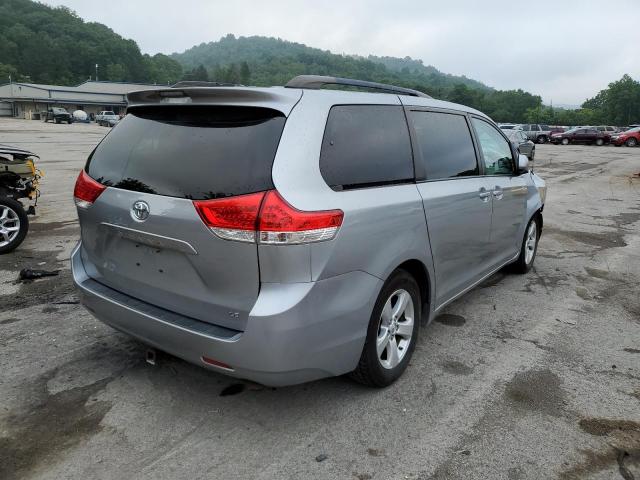 Photo 4 from auction – 2013 TOYOTA SIENNA LE with VIN 5TDKK3DC8DS374674