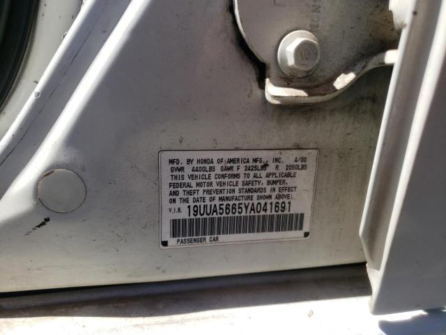 Photo 10 from auction – 2000 ACURA 3.2TL with VIN 19UUA5665YA041691