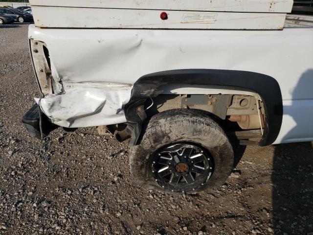 Photo 9 from auction – 2006 CHEVROLET SILVERADO with VIN 1GCHC24G96E199932