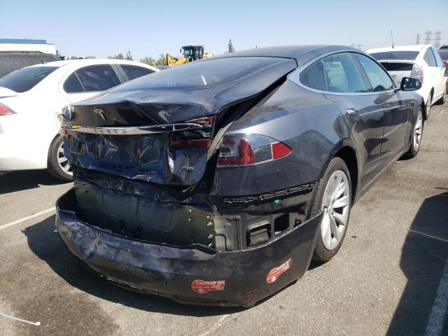 Photo 4 from auction – 2017 TESLA MODEL S with VIN 5YJSA1E17HF201422