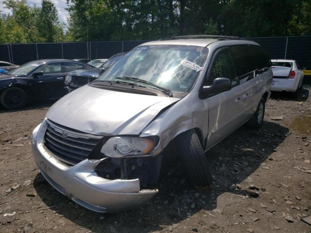 Photo 2 from auction – 2005 CHRYSLER TOWN & COU with VIN 2C4GP54L85R241510