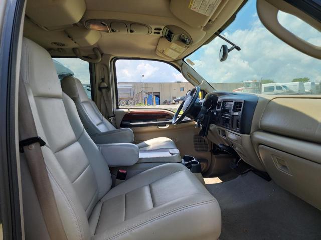 Photo 5 from auction – 2005 FORD EXCURSION with VIN 1FMSU43P95EB12993