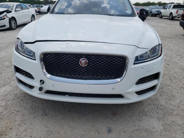 Photo 9 from auction – 2019 JAGUAR F-PACE with VIN SADCS2FX3KA394215