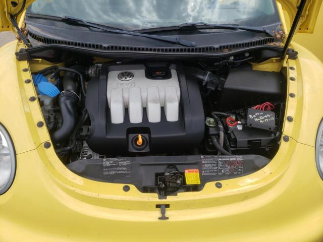 Photo 7 from auction – 2005 VOLKSWAGEN BEETLE with VIN 3VWCR31C55M404961