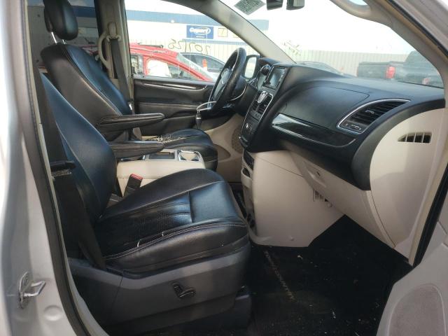 Photo 5 from auction – 2011 CHRYSLER TOWN & COU with VIN 2A4RR8DG4BR734002